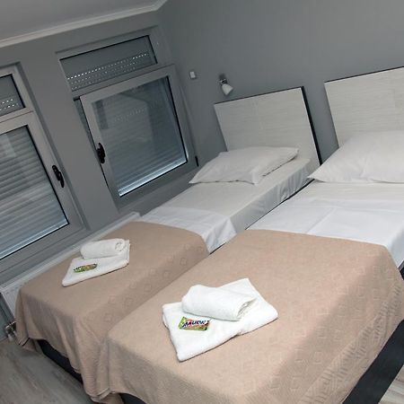 Silver House Hostel Čačak Habitación foto