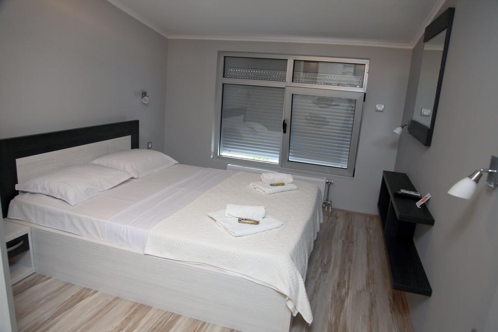 Silver House Hostel Čačak Habitación foto